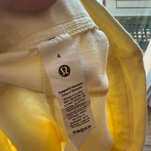 Inner Glow High Rise Shorts - Picture 3 of 5